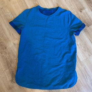 Lululemon Tee size 8